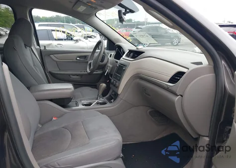 2014 Chevrolet Traverse Ls z USA, uszkodzony, nr VIN 1GNKVFKD2EJ202585
